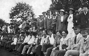 Carlisle Nurses and wounded soldiers