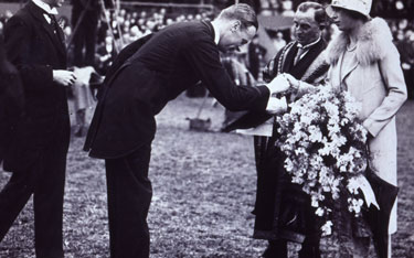 Lionel Lightfoot presented to Princesss Mary at the 1928 Carlisle Pageant