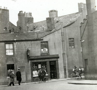 Charlie Harrisons Shop Pow Street
